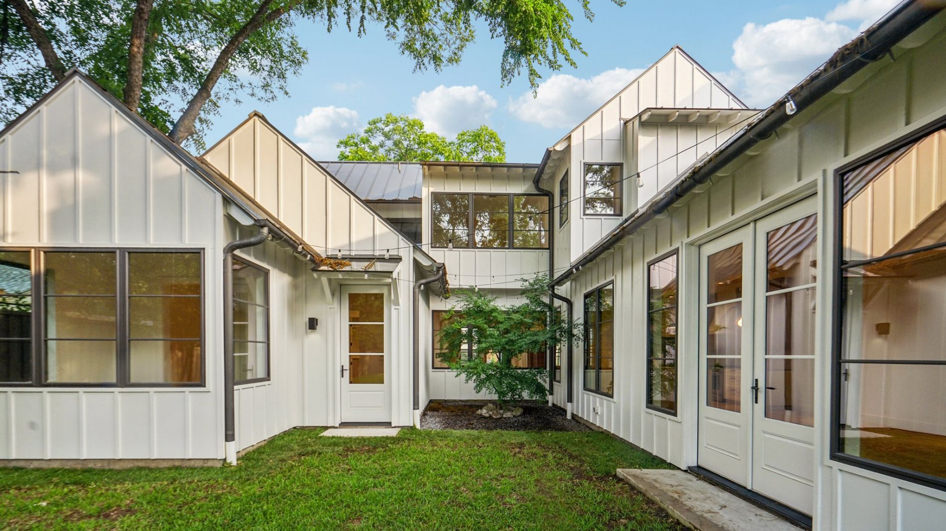 Rear Elevation Rear Elevation